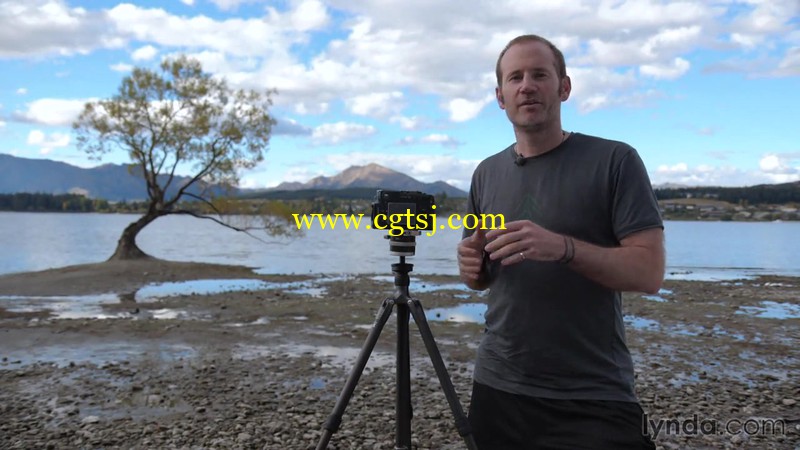 大师在新西兰的瓦纳卡湖摄影视频教程的图片1