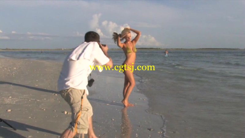沙滩外景模特摄影用光视频教程的图片4